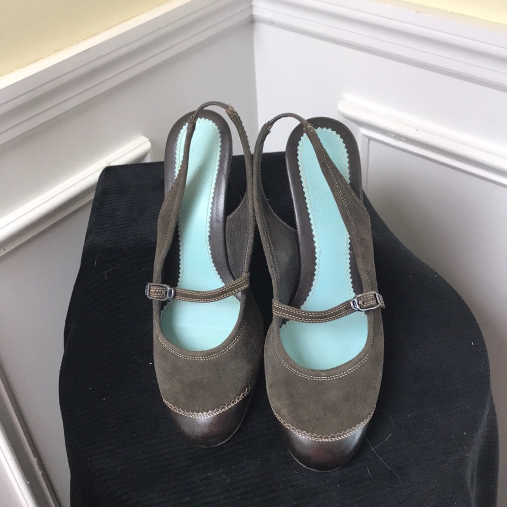 Cole Haan brown suede and leather heels. Size 7B